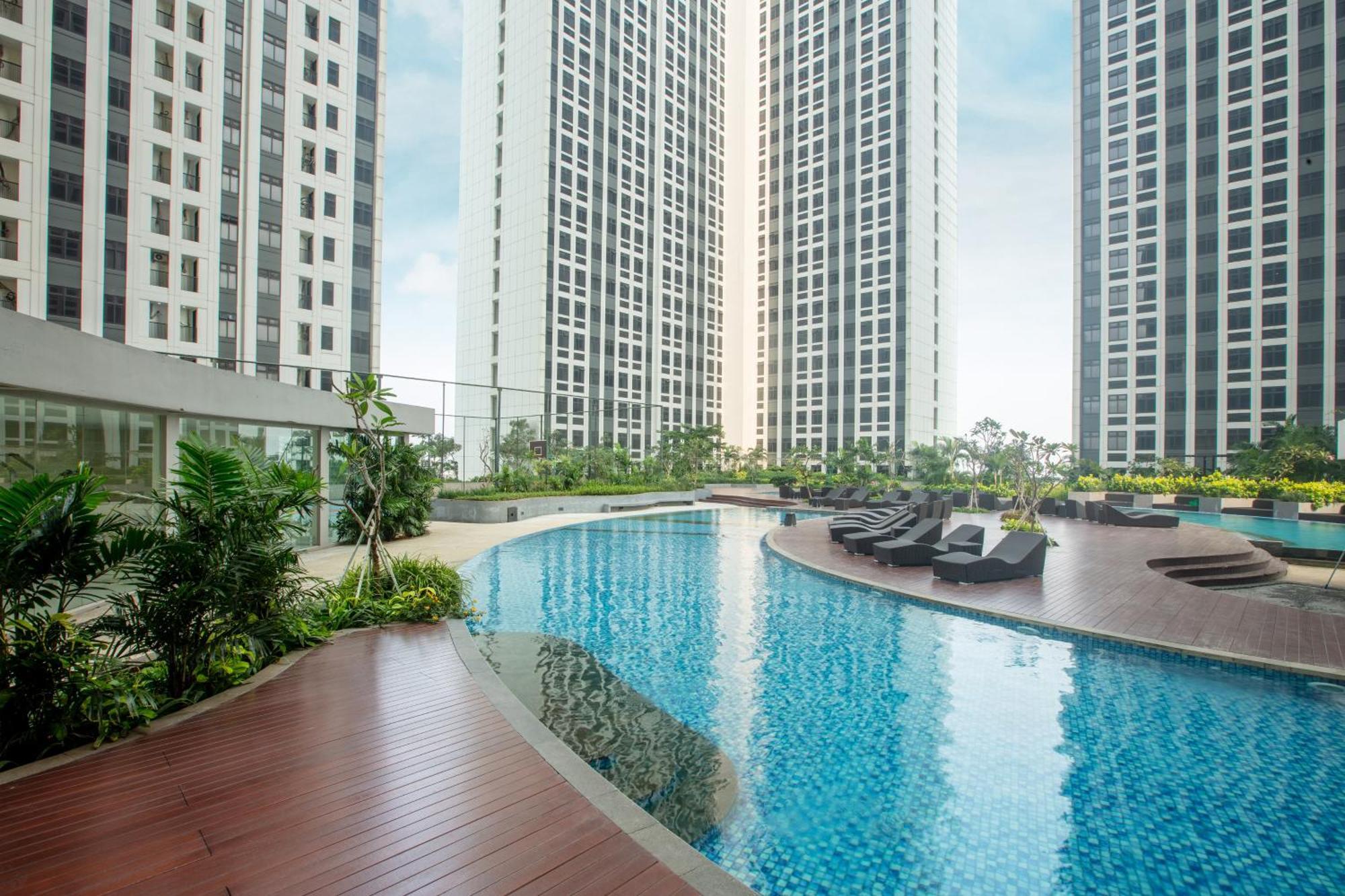 Louis Kienne Cikarang Hotel & Service Apartment Bekasi Exteriér fotografie